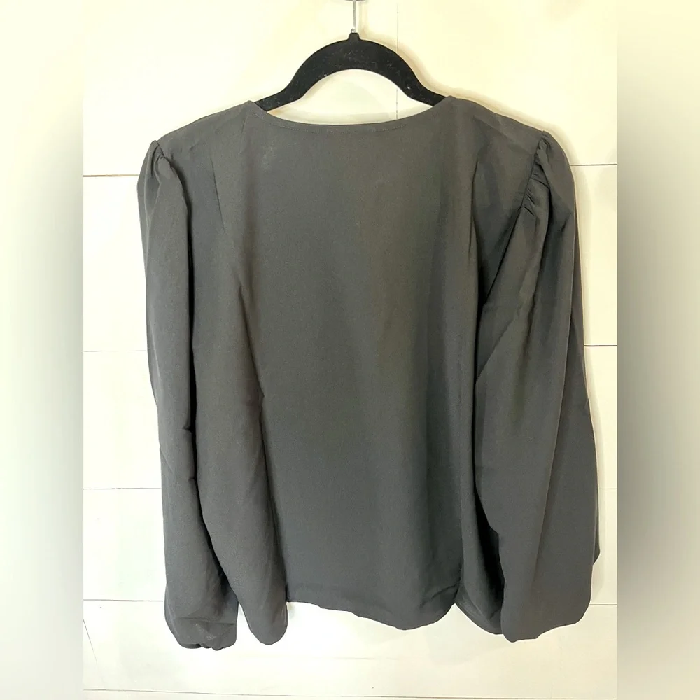 J. Crew Puff Sleeve Satin-Back Crepe‎ Blouse Keyhole Neck Black Large TALL NWT